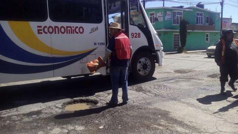 No bajar la guardia en el combate contra baches pide Vázquez imagen 1