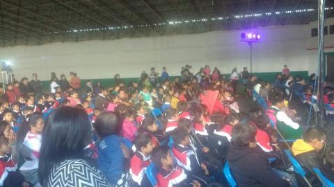 Cientos de niños disfrutaron a los “Guiñoleros de Sinaloa UAS”