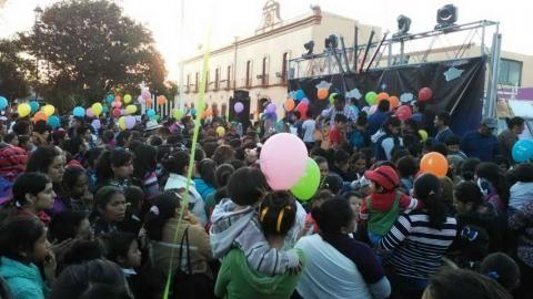 Realizan partida de Rosca de Reyes en Santa Cruz Tlaxcala imagen 2