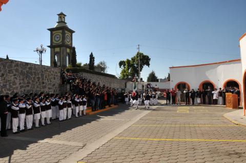 Alcalde encabeza primer homenaje cívico del Ayuntamiento de Tecopilco imagen 1