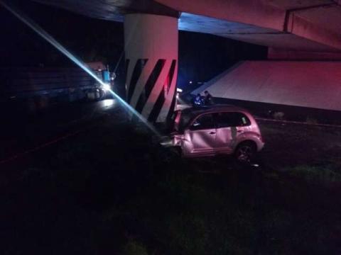 Muere prensado al chocar contra el muro del puente del Molinito imagen 4