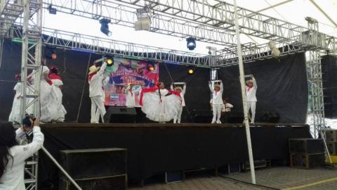 Un éxito el Sexto Festival Internacional del Folklore en Tetla imagen 2