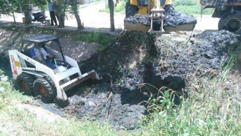 Realizan trabajos de desazolve en canal San Diego: Presidente de comunidad de Villa Alta imagen 3