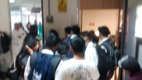 Deja prueba de laboratorio 15 estudiantes lesionados en el Cobat imagen 1