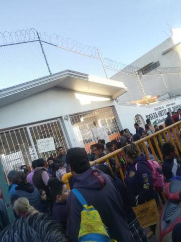 Nuevamente se manifiesta padres de familia en Chiautempan imagen 2