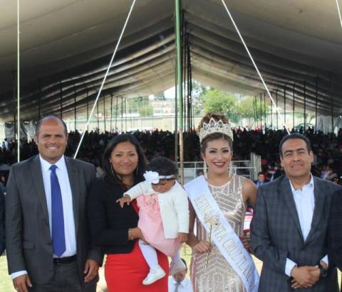 Con bodas masivas y coronación de “Natalia I”, inicia feria Santa Cruz Tlaxcala imagen 1