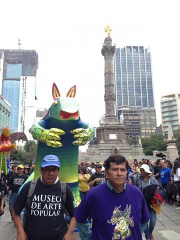 Participa artesano de Zacatelco en el 12° Desfile Y Concurso De Alebrijes en la CDMX imagen 1