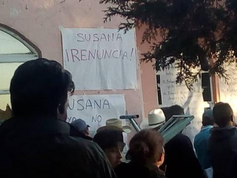 Por rateros quieren fuera a alcalde de Tzompantepec y presidenta de comunidad imagen 1