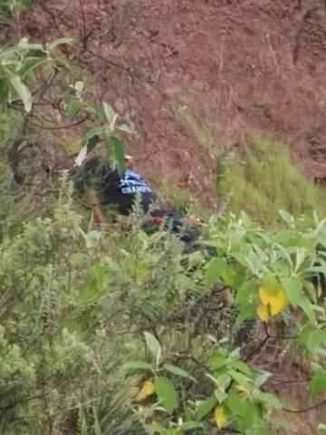 Policías ubican a sujeto sin vida en el depósito de cascajo de Matlalohcan imagen 2