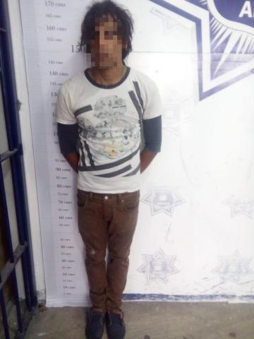 En recorridos, Policía de Apizaco detiene a sujeto por allanamiento