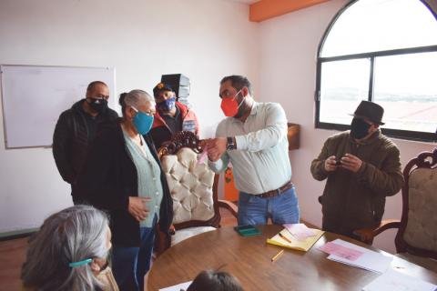 Entrega Tecopilco apoyos del programa Pisos y Techos Firmes del Gobierno del Estado imagen 13