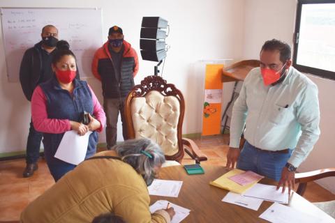 Entrega Tecopilco apoyos del programa Pisos y Techos Firmes del Gobierno del Estado imagen 15