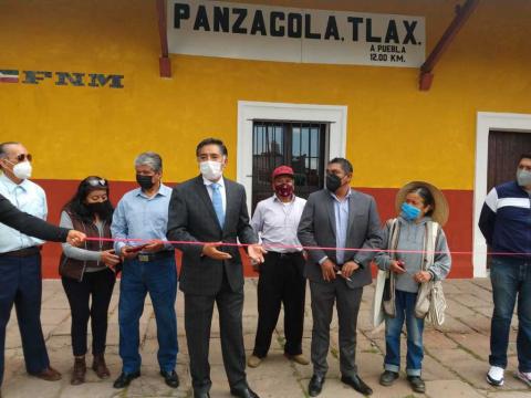 Embellecen parque y estación del tren en Panzacola – Papalotla