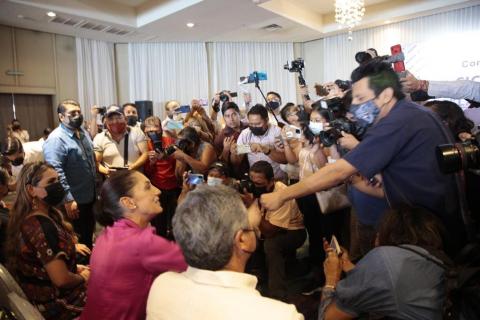 Claudia Sheinbaum llama a invertir ahorros por reforma electoral a favor de la gente imagen 4