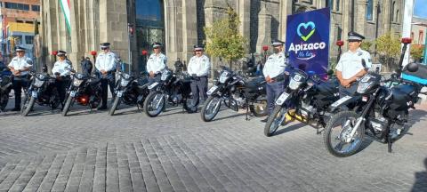 Pablo Badillo dota de patrullas y equipamiento a la policía de Apizaco imagen 3