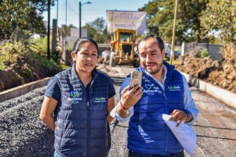 Con recursos propios gobierno de Apizaco realiza obra de pavimento en Texcalac imagen 3