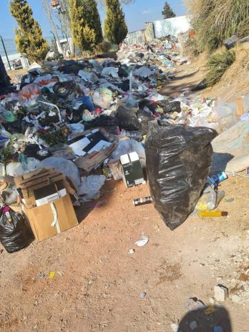 Denuncian tiradero de basura a un costado del Centro Expositor de Apizaco imagen 1