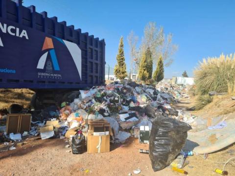 Denuncian tiradero de basura a un costado del Centro Expositor de Apizaco imagen 5