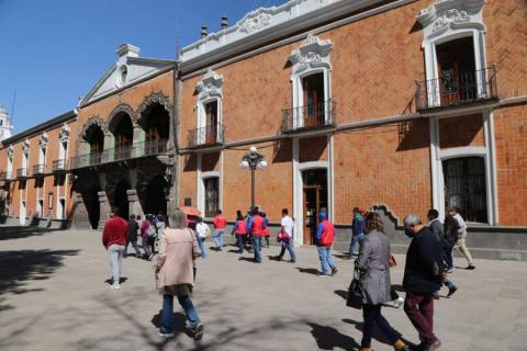 Se manifiestan profesores de Educación Física en Palacio de Gobierno imagen 6