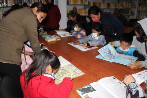 Biblioteca Municipal de SPM recibió a estudiantes del preescolar Salvador Díaz Mirón imagen 4