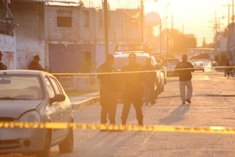 Arriban peritos federales a inmueble donde se almacenan armas en Tepetitla imagen 1