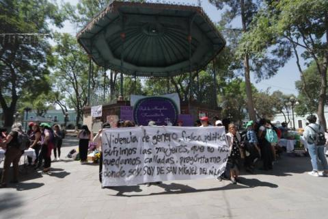 Primer festival feminista en la Plaza de la Constitución imagen 6
