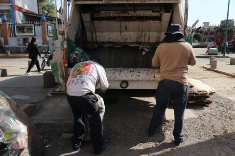 Un trabajo poco valorado: Trabajadores de limpia imagen 1