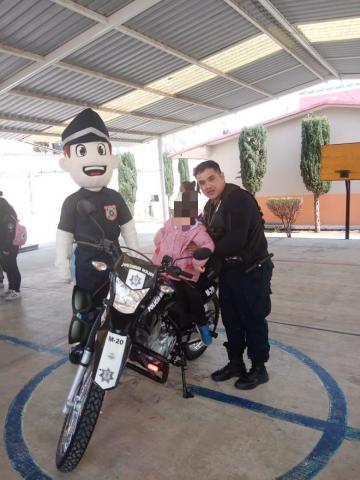 Continúa Policía Municipal de Apizaco con la creación de grupos "Blindaje Seguro" y "Escuela Segura" imagen 2