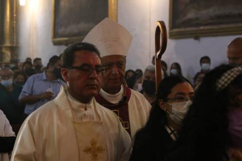 Realiza Obispo de Tlaxcala Misa de la cena del señor y lavatorio de Pies imagen 4