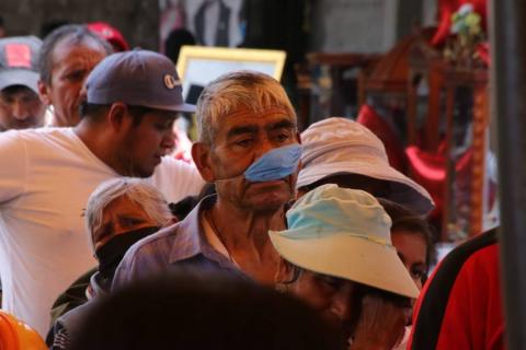 Celebran Mole Prieto en Barrio de San Onofre, Chiautempan imagen 4