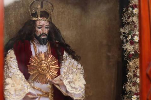 Asisten decenas de pobladores al tradicional mole prieto del barrio de la Soledad imagen 14