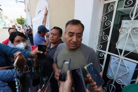 Trabajadores despedidos del COBAT se manifiestan a las afueras del TCA imagen 2