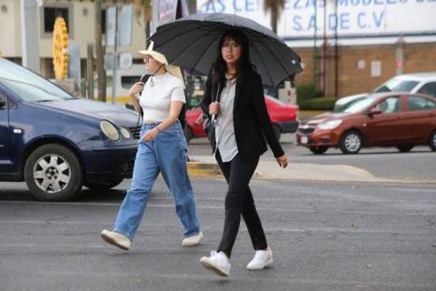 Sorprende ligera lluvia a capitalinos imagen 3
