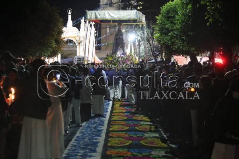 Realizan tradicional bajada de la Virgen de Ocotlán en Tlaxcala imagen 8