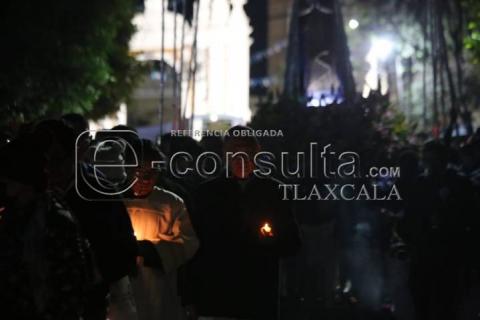 Realizan tradicional bajada de la Virgen de Ocotlán en Tlaxcala imagen 11