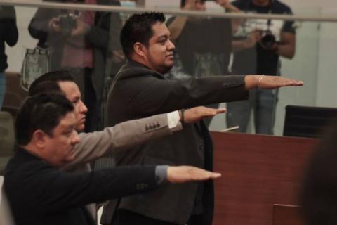 Toman protesta a los integrantes de la comisión para el municipio de Xicohtzinco imagen 1