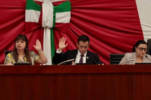 Toman protesta a los integrantes de la comisión para el municipio de Xicohtzinco imagen 3