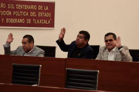 Toman protesta a los integrantes de la comisión para el municipio de Xicohtzinco imagen 4