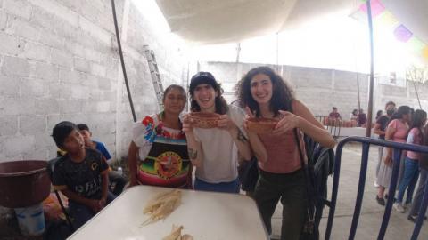 Con la Asistencia de Turistas Internacionales, se llevó a cabo el “2° Festival del Mole Prieto” en Contla imagen 7