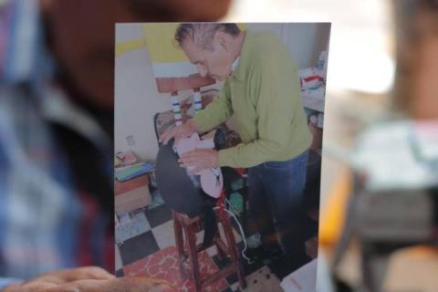Don Norberto Báez, 45 años elaborando piñatas y artesanías imagen 3
