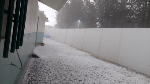 Sorprende fuerte lluvia a capitalinos imagen 1