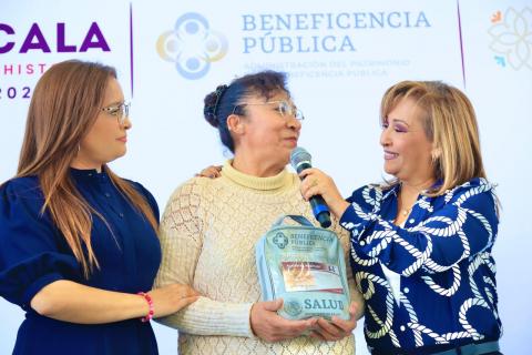 Encabezó gobernadora Cuéllar segunda jornada de entrega de auxiliares auditivos imagen 1