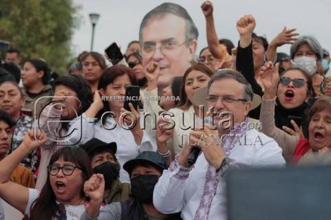 Se reúne Marcelo Ebrard con mujeres tlaxcaltecas imagen 3