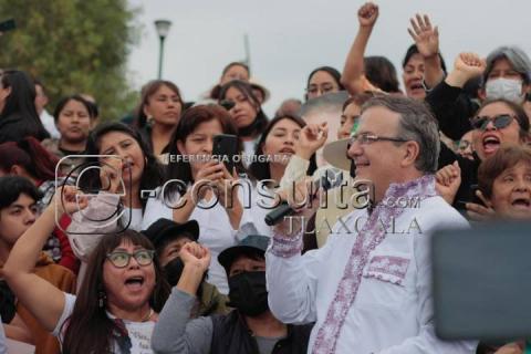Se reúne Marcelo Ebrard con mujeres tlaxcaltecas imagen 6