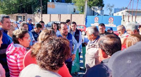 Alcalde de Apizaco visitó el bulevar Álvaro Obregón para escuchar las necesidades de la gente imagen 3