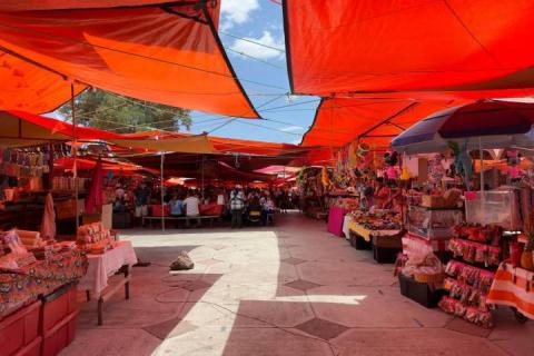 Continúa la tradición de bendecir autos en San Miguel del Milagro imagen 3