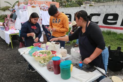 Instalan "mercadito alternativo" en Acxotla del Río, Totolac imagen 4