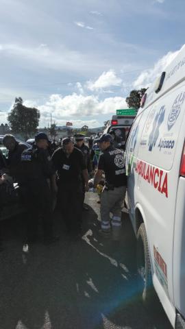PC de Apizaco atiende a lesionados en accidente de la carretera Apizaco - Huamantla imagen 2