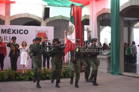 CCXIII de la Independencia de México en el Patio Vitral del Congreso imagen 6