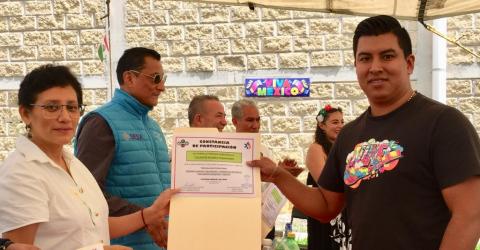 Reciben certificados de brigada multifuncional en almacén del sector salud imagen 4